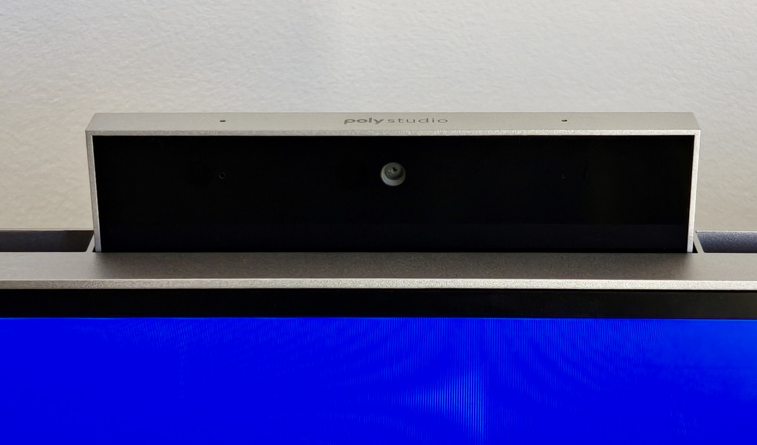 HP OmniStudio X 27 All-in-One: Wysunięta kamera