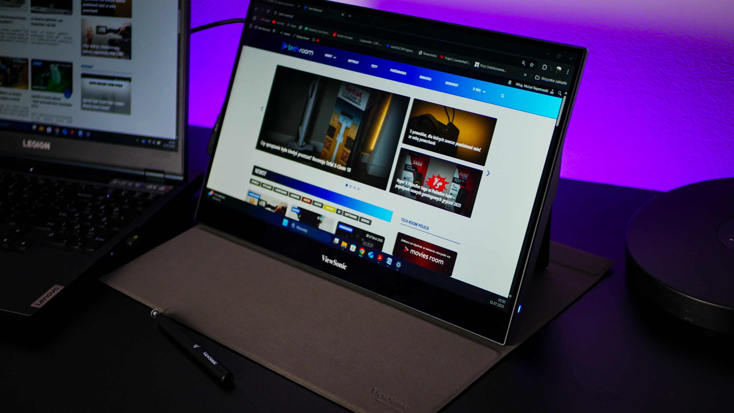 ViewSonic TD1655 – przenośny monitor dotykowy podłączony do laptopa