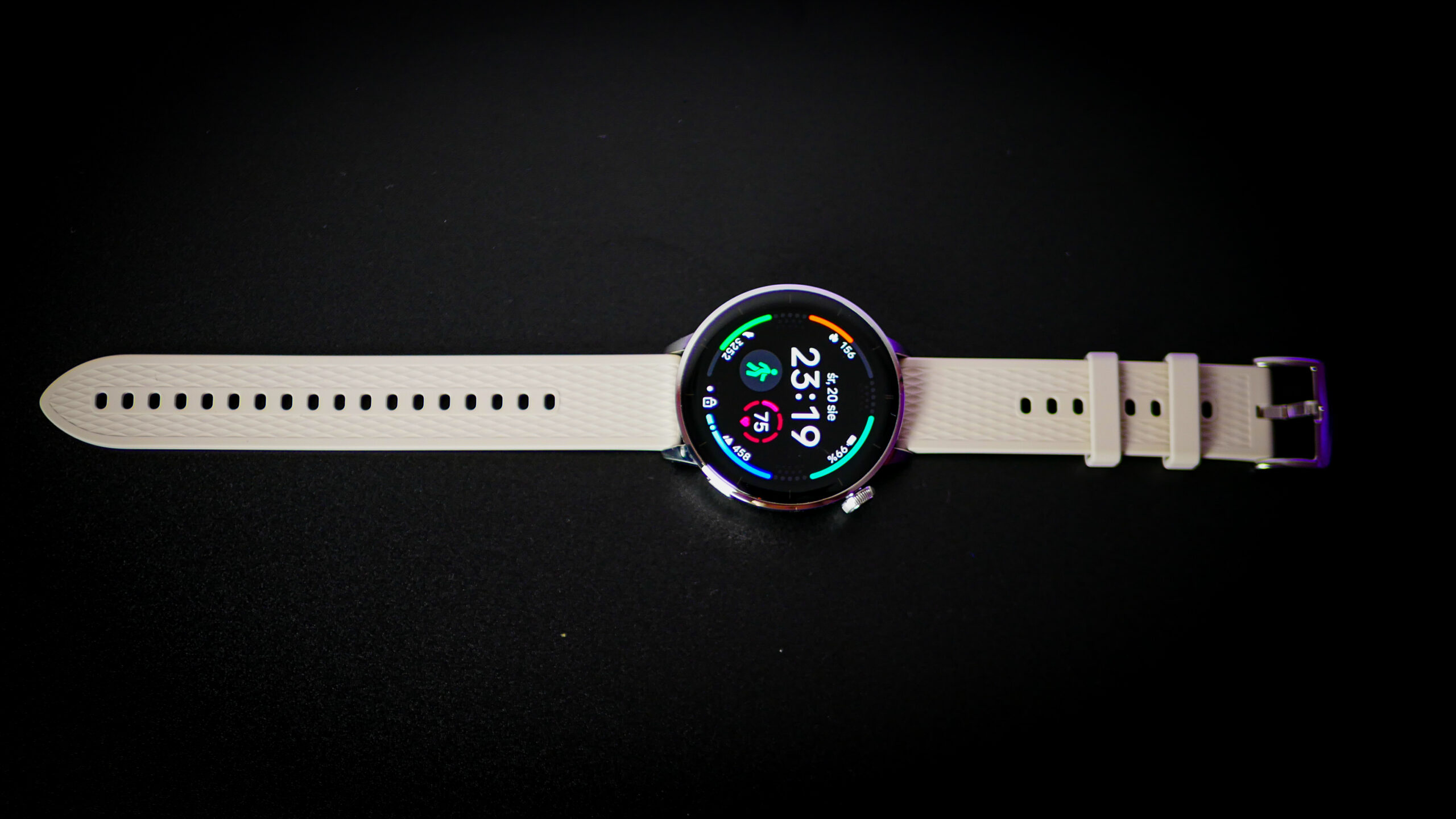 Smartwatch OnePlus Watch 3 w zestawie sprzedażowym