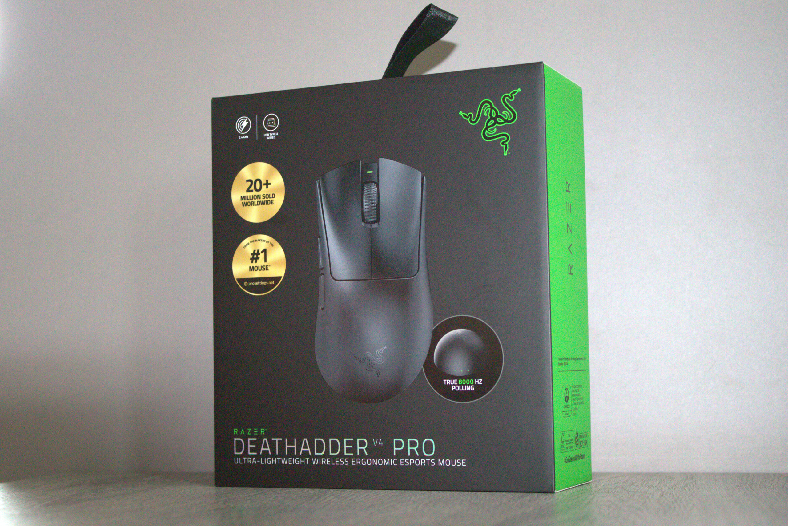 Razer Deathadder V4 Pro - recenzja legendarnej myszki dla graczy w