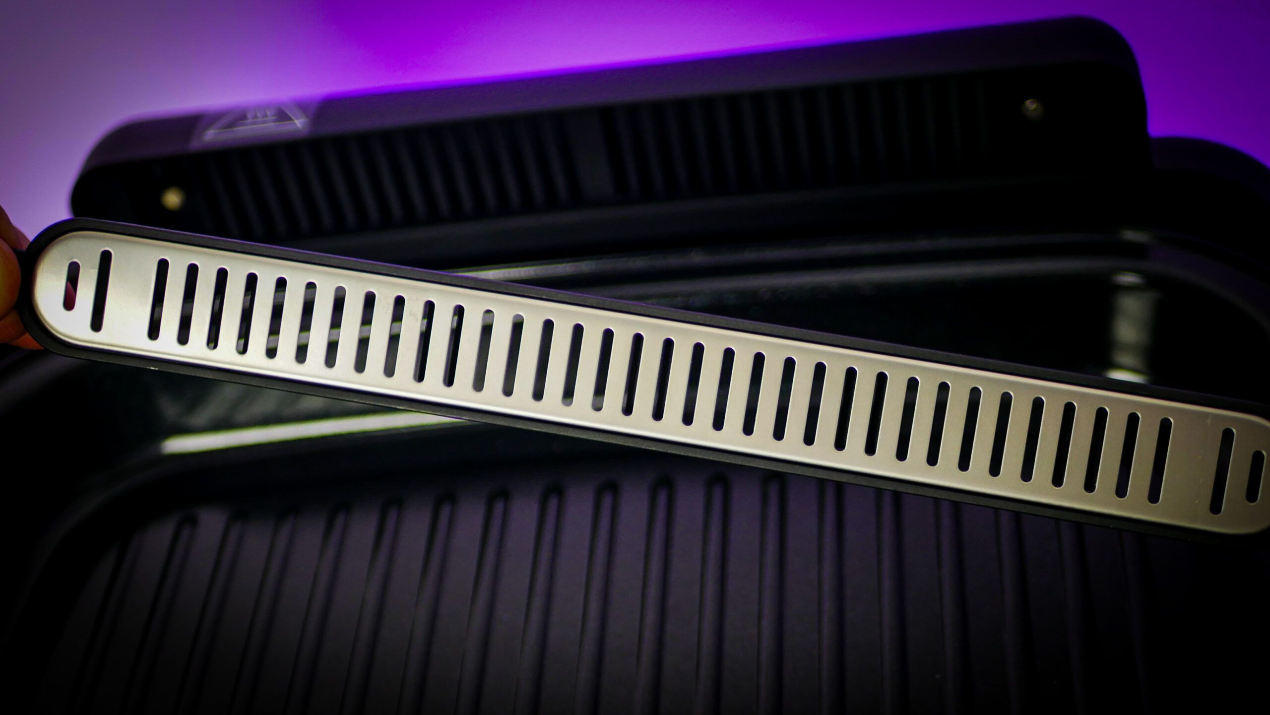 Panasonic NF-GM600 podczas grillowania w domu