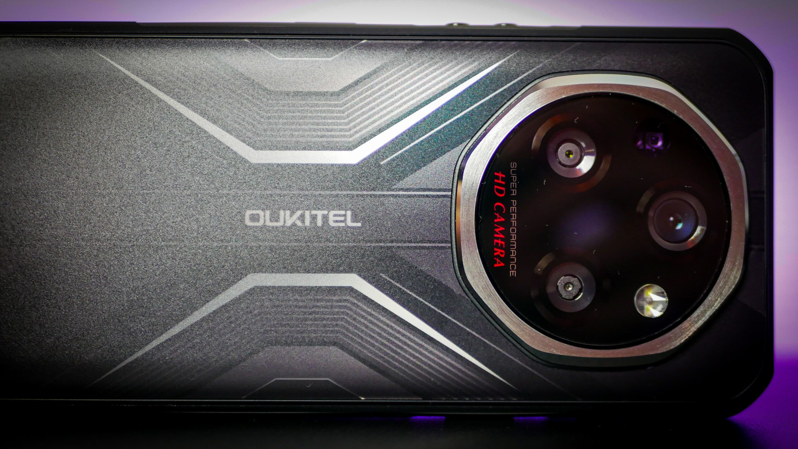 Oukitel WP55 Pro – tylna obudowa i potrójny aparat 108MP