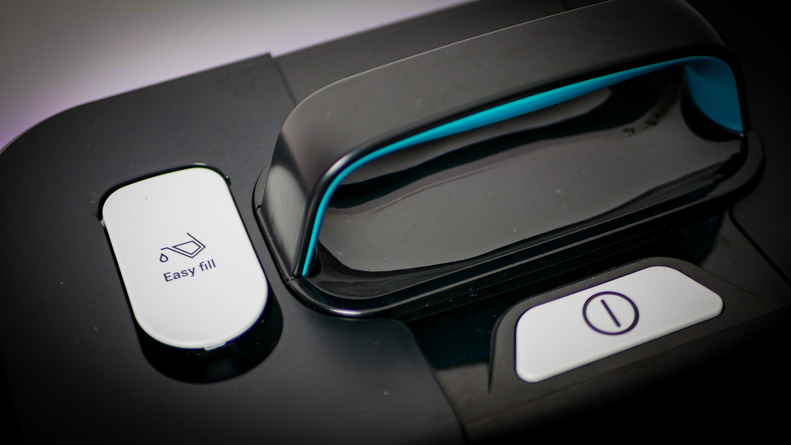 Czyszczenie tapicerki odkurzaczem Tefal Clean It IZ5020 w domowych warunkach