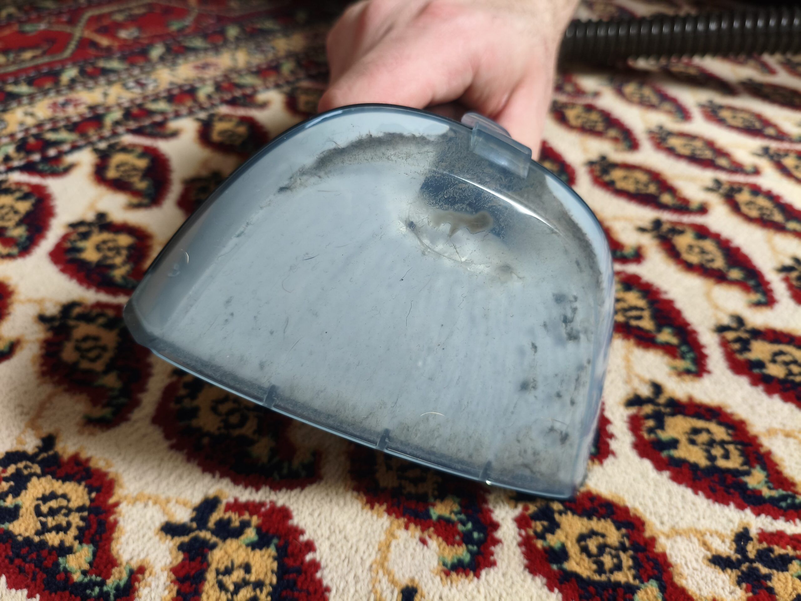 Pranie dywanu odkurzaczem piorącym Tefal Clean It IZ5020