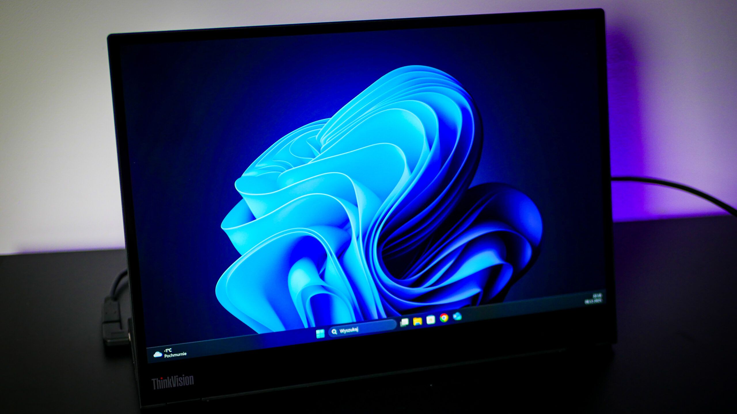 Ekran dotykowy Lenovo ThinkVision M14t Gen 2 z użyciem rysika