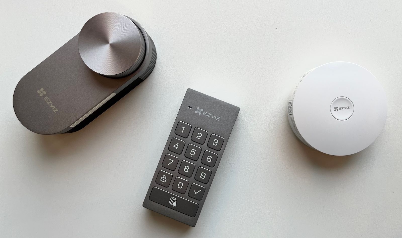 Inteligentny zamek EZVIZ DL01 Pro, klawiatura DL01CP i bramka A3-R200. jpeg
