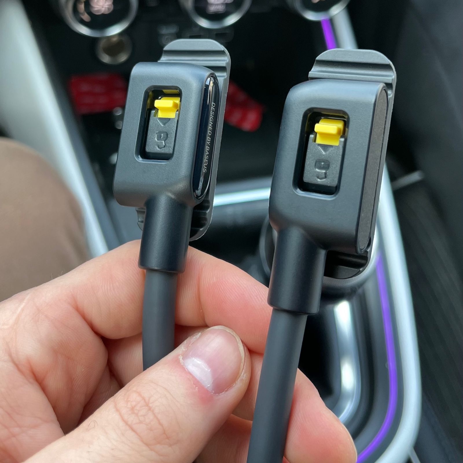 Nóżki montażowe pancernego uchwytu magnetycznego Baseus PrimeTrip C03s z żółtym mechanizmem blokującym