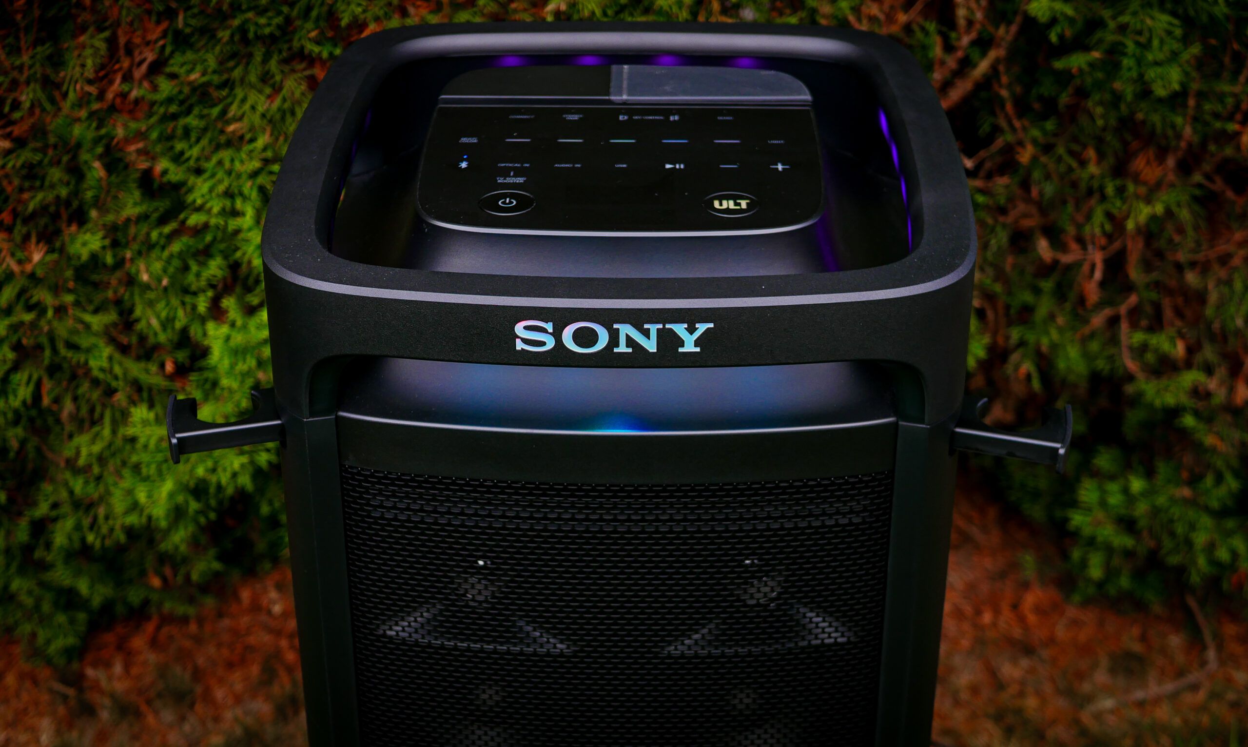 Sony ULT TOWER 9 jako głośnik do telewizora z funkcją TV Sound Booster