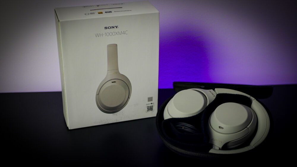 Sony WH-1000XM4C to bezprzewodowe słuchawki premium, które łączą zaawansowaną redukcję hałasu, wysoką jakość dźwięku i inteligentne funkcje.