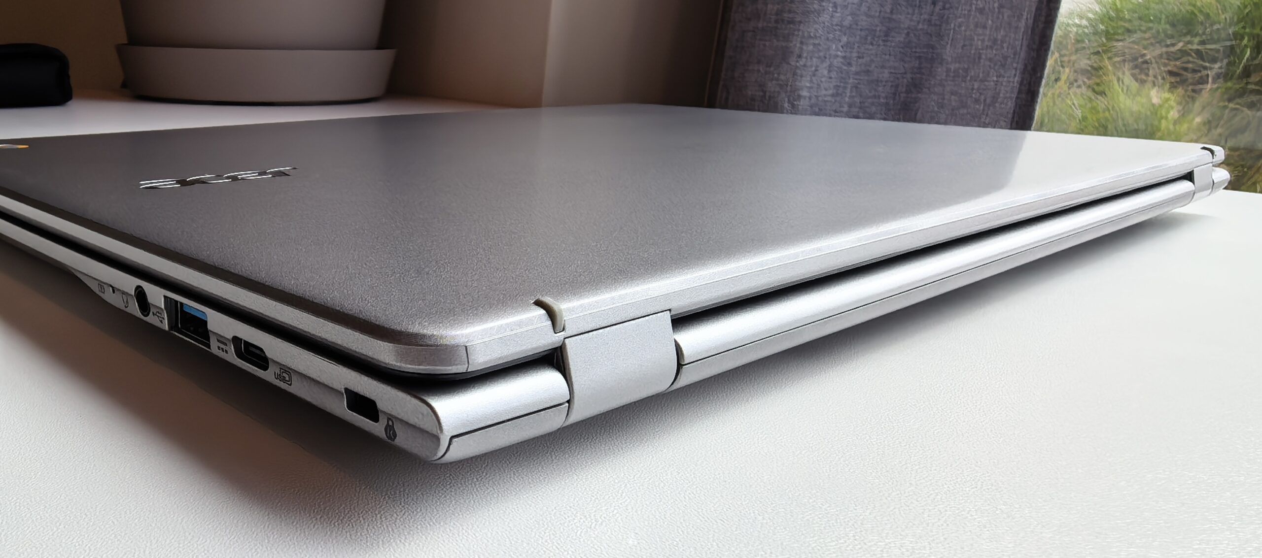 Acer Chromebook 315 od tyłu