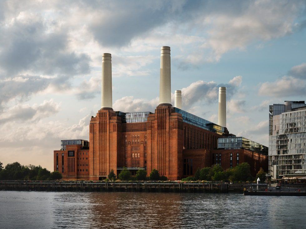 Apple Music Hall, zewnętrze Battersea Power Station